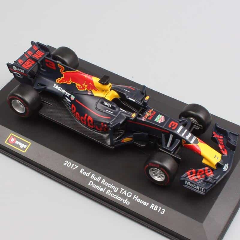 Miniature Biler F1 Daniel Ricciardo (1:32)