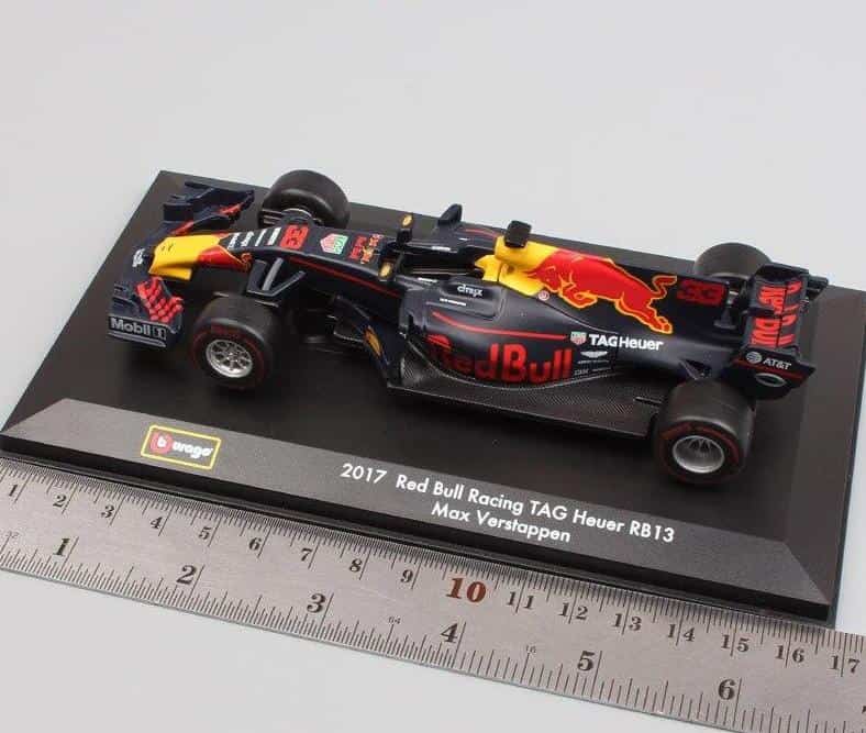 Miniature Biler F1 Red Bull Rb13 M.Verstappen (1:32)
