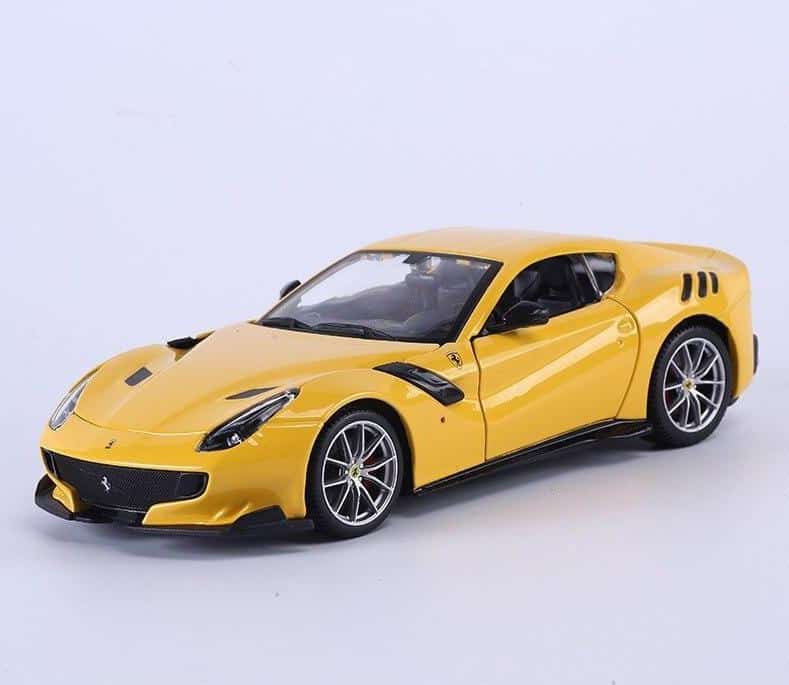 Miniature Biler Ferrari F12 Tdf (1:24)